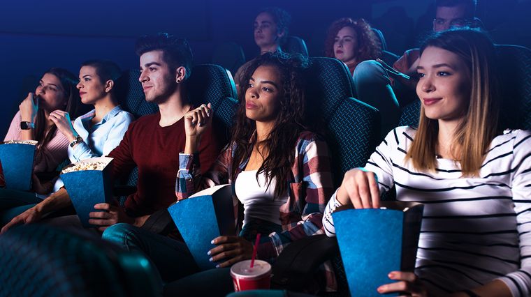 Tomá nota del dinero que necesitás hoy para ir al cine en Argentina. / Archivo
