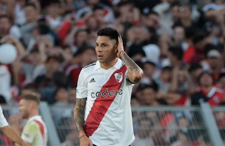 El capitán fue desafectado del banco de suplentes ante Vélez. Foto: EFE