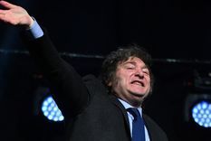 Los detalles de la firma del Pacto de Mayo en Tucumán.  Foto: EFE