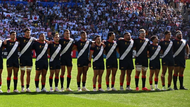 Los Pumas jugarán con la camiseta alternativa ante Inglaterra. Foto: @lospumas