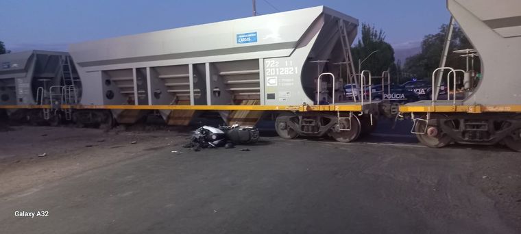 Un motociclista murió tras ser impactado por un tren en Maipú Foto: Ministerio de Seguridad de Mendoza