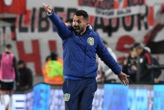 Tevez se llevó tres puntos muy valiosos del Monumental. Foto: Télam Tevez se llevó tres puntos muy valiosos del Monumental. Foto: Télam