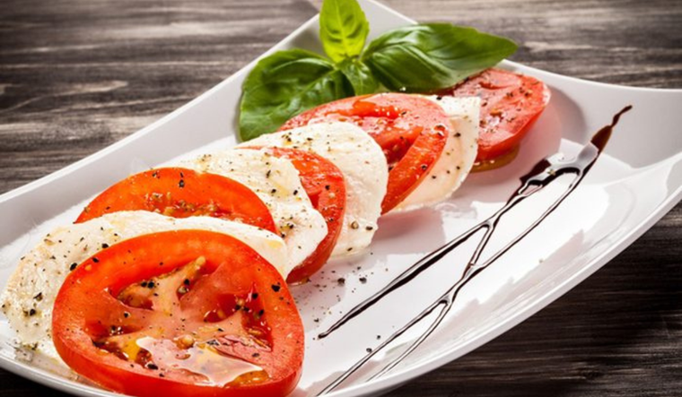 Ensalada caprese: receta tradicional de Italia Foto: Shutterstock