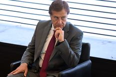 El gobernador de la provincia de Mendoza no acató el feriado nacional establecido para este martes. Foto: ALF PONCE MERCADO / MDZ El gobernador de la provincia de Mendoza no acató el feriado nacional establecido para este martes. Foto: ALF PONCE MERCADO / MDZ