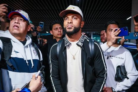 Miguel Borja ya está en México para firmar contrato con Cruz Azul. Miguel Borja ya está en México para firmar contrato con Cruz Azul.