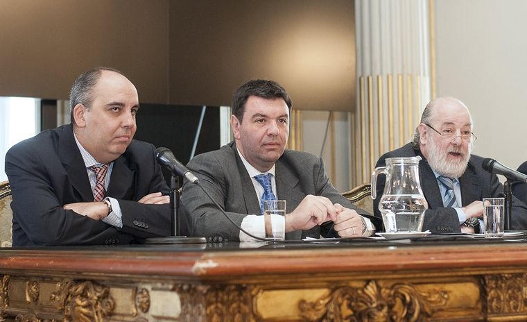 Marcelo Martínez de Giorgi (izquierda) reemplazará al fallecido Claudio Bonadio (derecha).