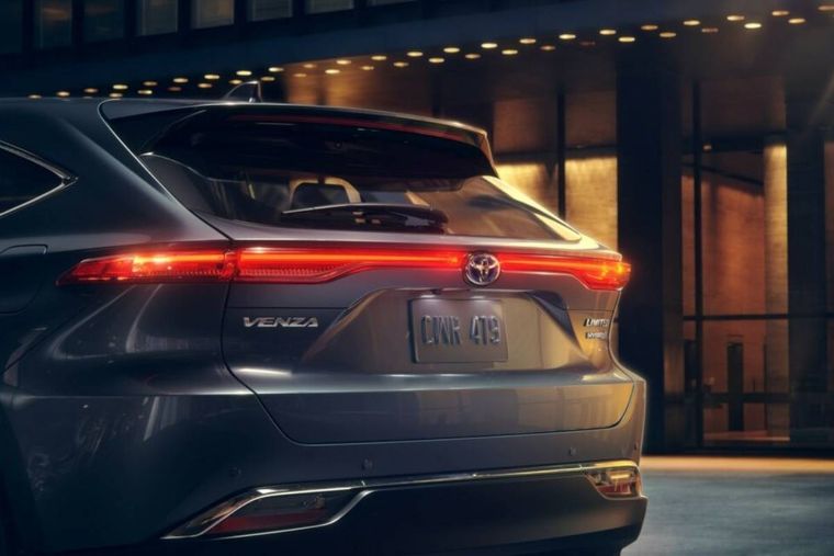 Toyota Venza 2024