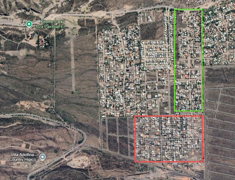 En verde, la demarcación del barrio Alto Challao con acceso a la ruta 99. En rojo el En verde, la demarcación del barrio Alto Challao con acceso a la ruta 99. En rojo el