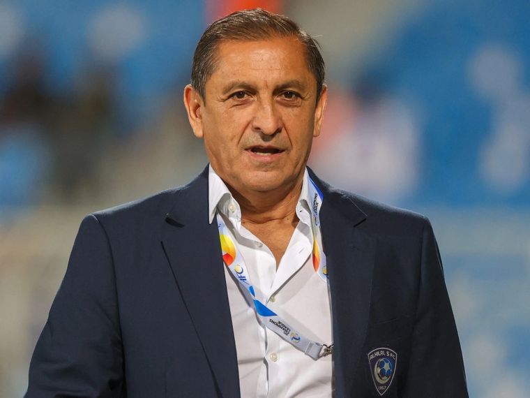 El entrenador se convirtió en el más ganador de la historia entre los argentinos. Foto: Archivo