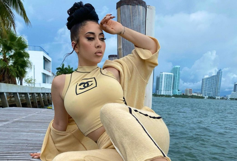 El nombre completo de Kali Uchis es Karly Marina Loaiza