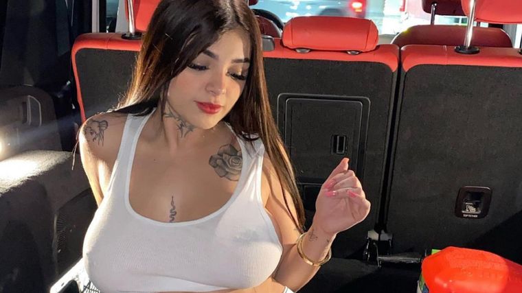 Karely Ruíz Siempre por más. Foto: @karelyruiz