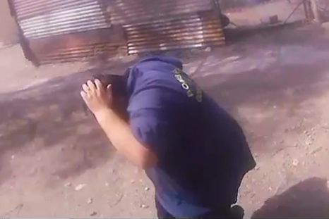 Piedrazos contra bomberos en Godoy Cruz. Foto: captura de video