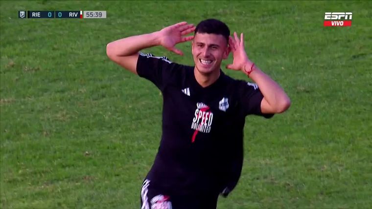 Alan Barrionuevo festejando su gol a River Foto: ESPN