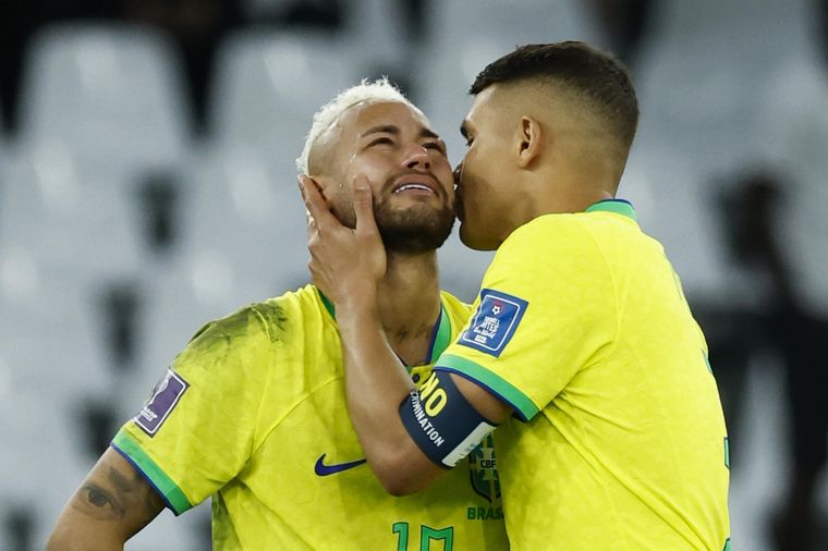 Brasil quedó eliminado y culpan a la madlición del gato. Foto: EFE