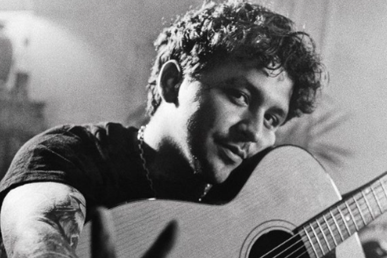 Christian Nodal está por ser padre junto a la argentina Cazzu. Foto: Instagram @nodal