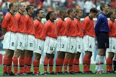 el delicado estado de salud que atraviesa un historico de paises bajos