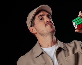 Agustín Saitta se presenta en el Teatro Independencia con su espectáculo de magia.&nbsp;