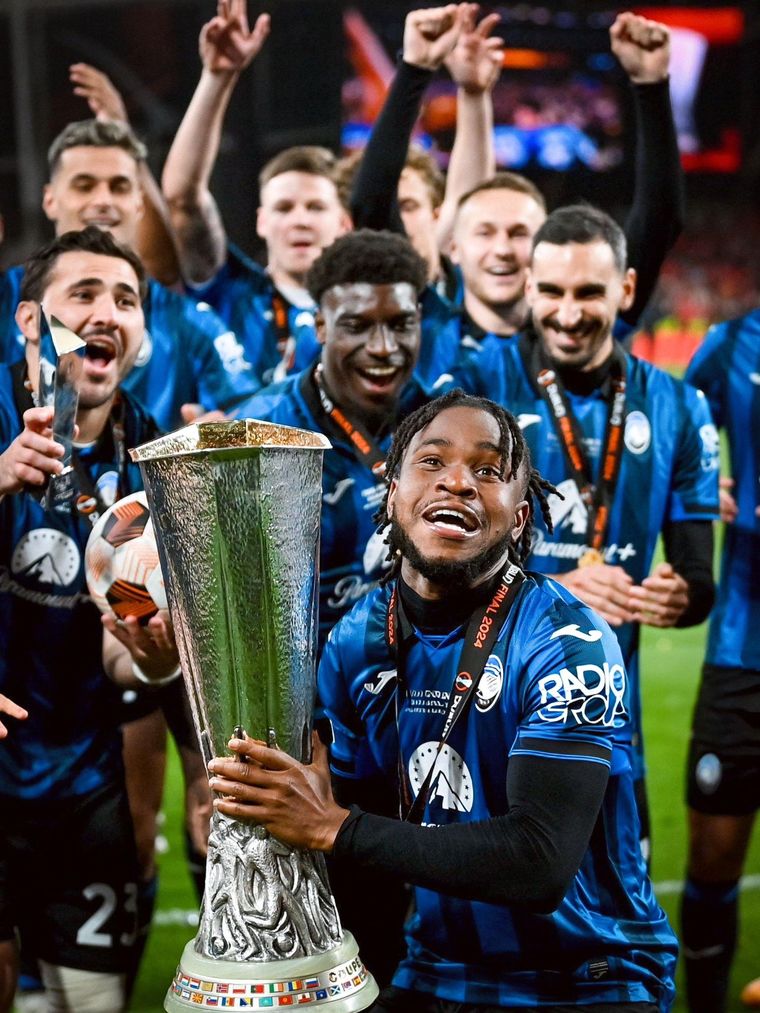 Ademola Lookman, campeón y goleador de la final de la Europa League. Foto: @Alookman_