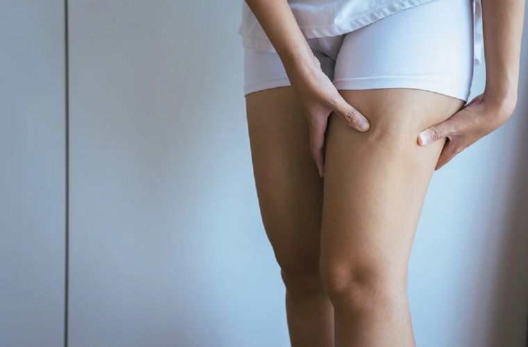 La flacidez es un signo del envejecimiento, pero podemos retrasar sus efectos con ejercicio. Foto: Salud 180