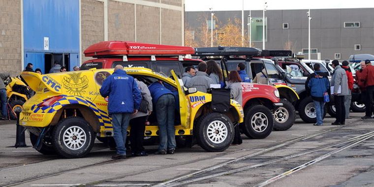 Algunos vehículos que intervendrán en la competencia. Foto: NA