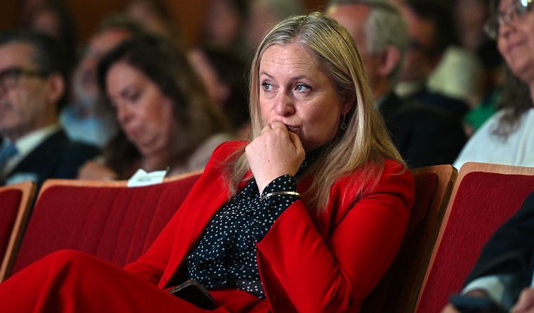 serrat honoris causa sociales hebe casado (14)