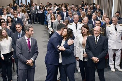 MDZol | Luis Petri y Dolores Lettelier en su asunción Foto: x:@DLettelier