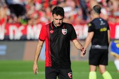 La continuidad de Soso en Newells está exclusivamente en manos de Astore y Capria, quienes los sostuvieron en el cargo la semana previa al derby rosarino. Foto: FotoBaires