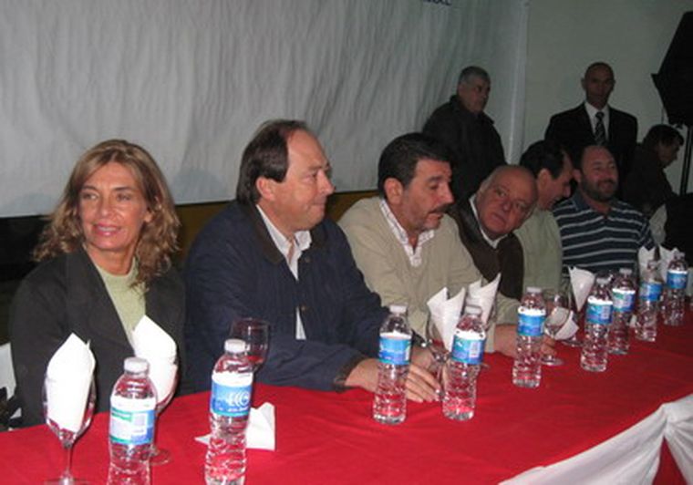 Los candidatos Laura Montero, Ernesto Sanz y Ricardo Mansur, entre otros.