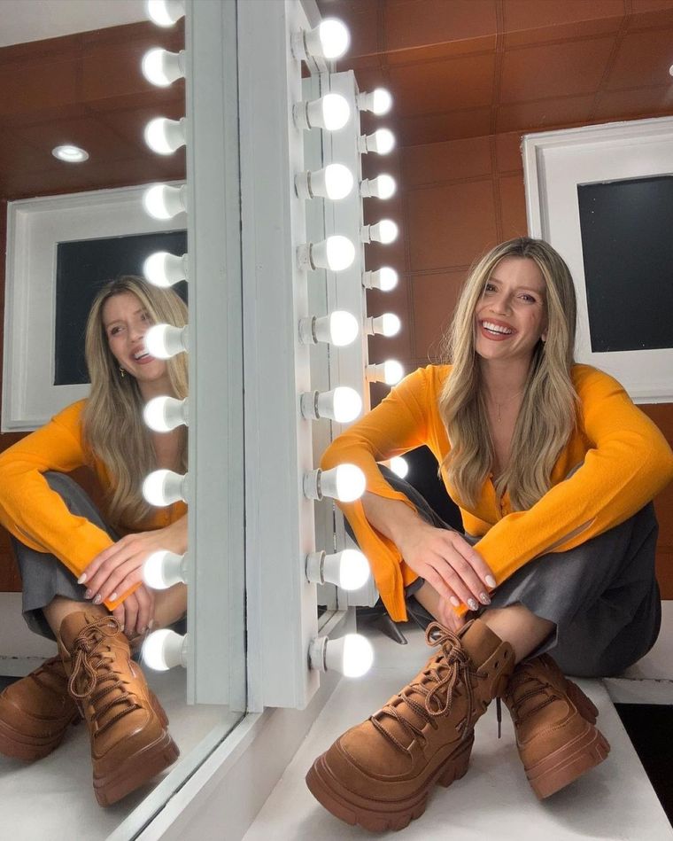 Laurita Fernández opta por el estilo militar y resuelve sus looks con diversos trucos Foto: Instagram