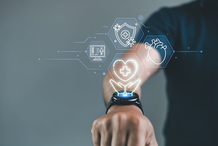 Los relojes inteligentes de 2026 integran sensores ópticos capaces de medir la frecuencia cardíaca con alta exactitud. Los relojes inteligentes de 2026 integran sensores ópticos capaces de medir la frecuencia cardíaca con alta exactitud.