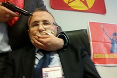 murio el fiscal turco que fue secuestrado hoy en el palacio de justicia de estambul