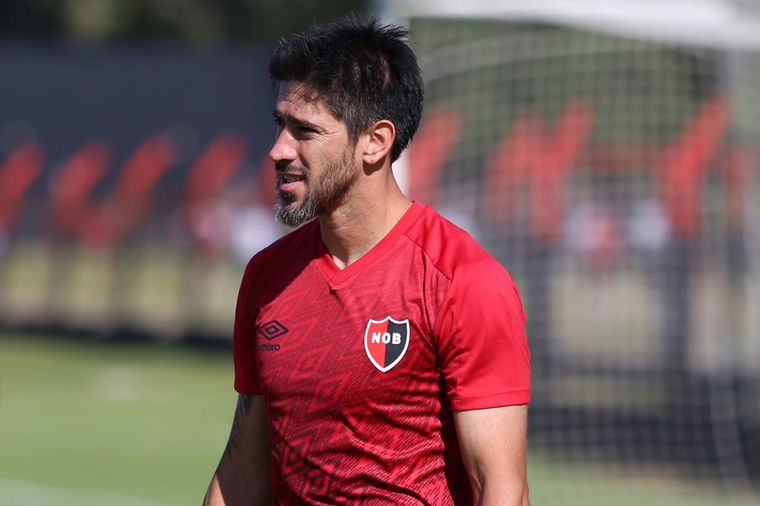 Luego de su salida de Newell´s, Pablo Pérez estaría muy cerca de acordar su llegada a un nuevo equipo Foto: Archivo