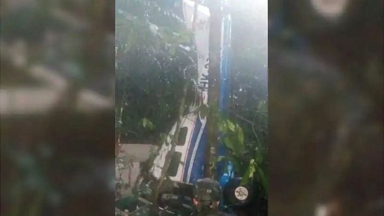 La avioneta fue hallada en medio de la selva en el sur de Colombia. Foto: Aerocivil