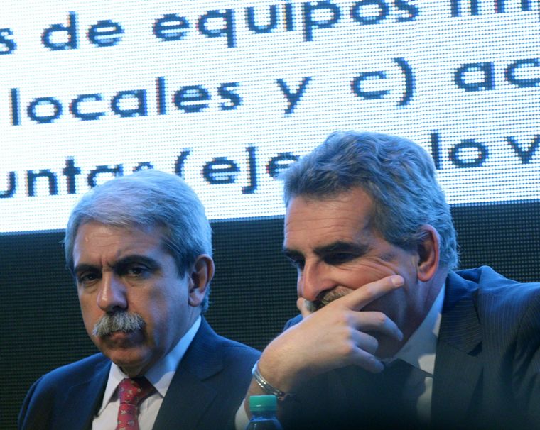 Aníbal Fernández y Agustín Rossi Foto: Noticias Argentinas