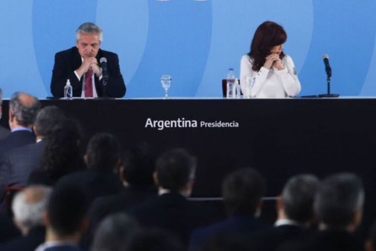 La derrota en las elecciones primarias de septiembre causó fracturas en el gobierno y muchos están expectantes sobre lo que podría ocurrir este domingo. Foto: Télam