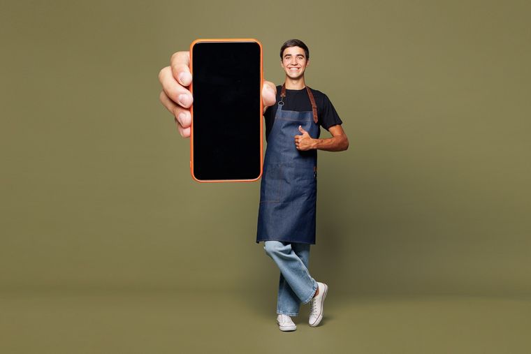 Esta guía reúne los teléfonos de gama media más recomendados para comprar este año. Esta guía reúne los teléfonos de gama media más recomendados para comprar este año.