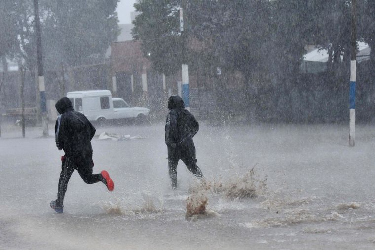 Se esperan fuertes lluvias para las próximas horas. Foto: Télam