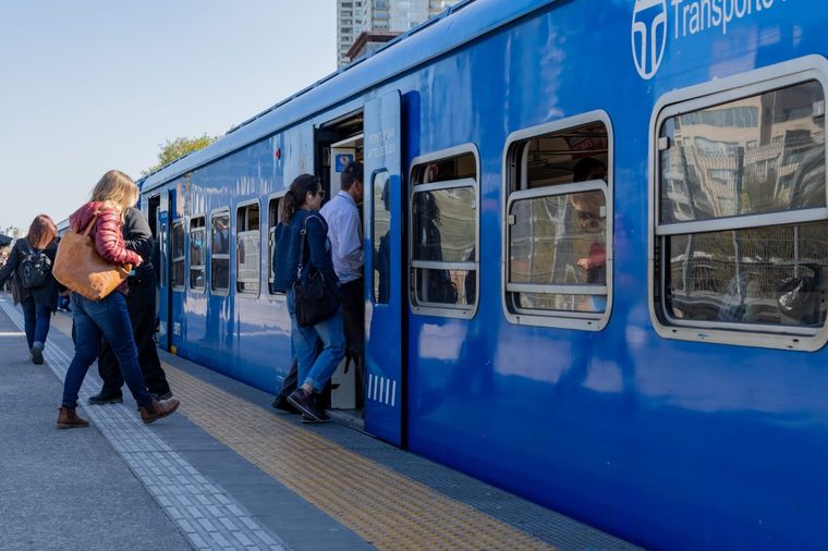 El tren del Este pasará por varias estaciones.