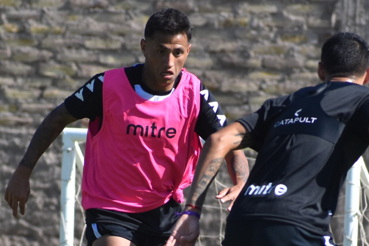 Brian Andrada volverá a ser titular. Además, Matías Recalde reemplazará a Luciano Cingolani. Brian Andrada volverá a ser titular. Además, Matías Recalde reemplazará a Luciano Cingolani.