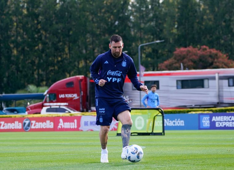 Messi se encuentra entrenando en Argentina. Foto: Noticias Argentinas