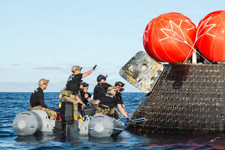 Muchos astronautas describen una sensación profunda al ver el planeta desde el espacio, con una nueva conciencia sobre su fragilidad y su unidad. Muchos astronautas describen una sensación profunda al ver el planeta desde el espacio, con una nueva conciencia sobre su fragilidad y su unidad.