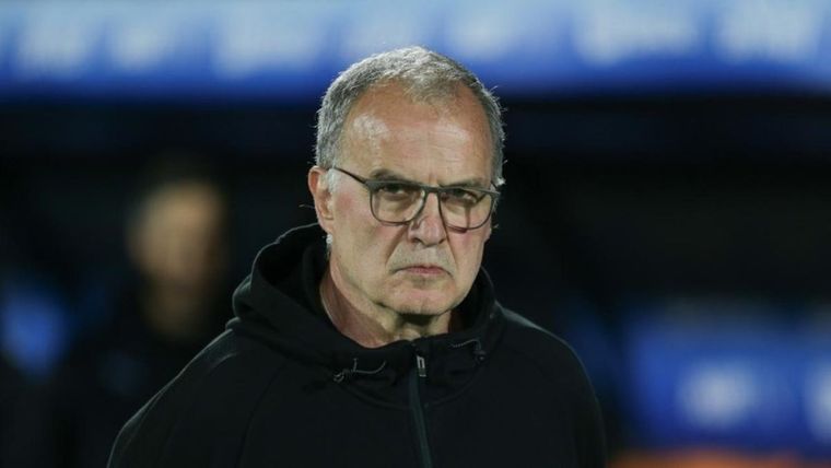 Bielsa está muy molesto con la organización del torneo. Foto: AUF