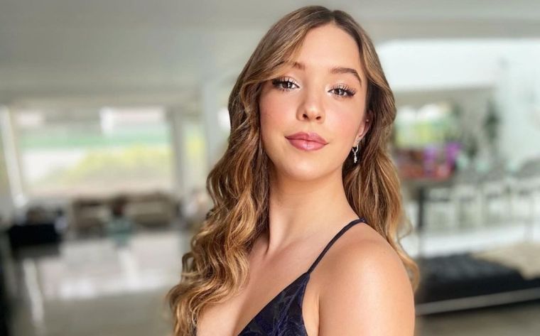 Mía Rubín cautivó con un look elegante. Foto: Instagram/ Mía Rubín