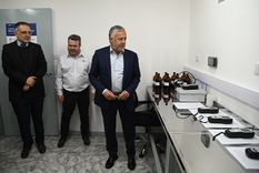 Alfredo Cornejo inauguró el laboratorio de certificación de alcoholímetros de Mendoza