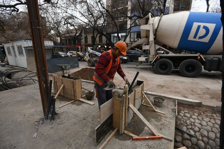 El gobierno anunció el fin de la financiación de obras públicas nacionales Foto: Maximiliano Ríos/MDZ