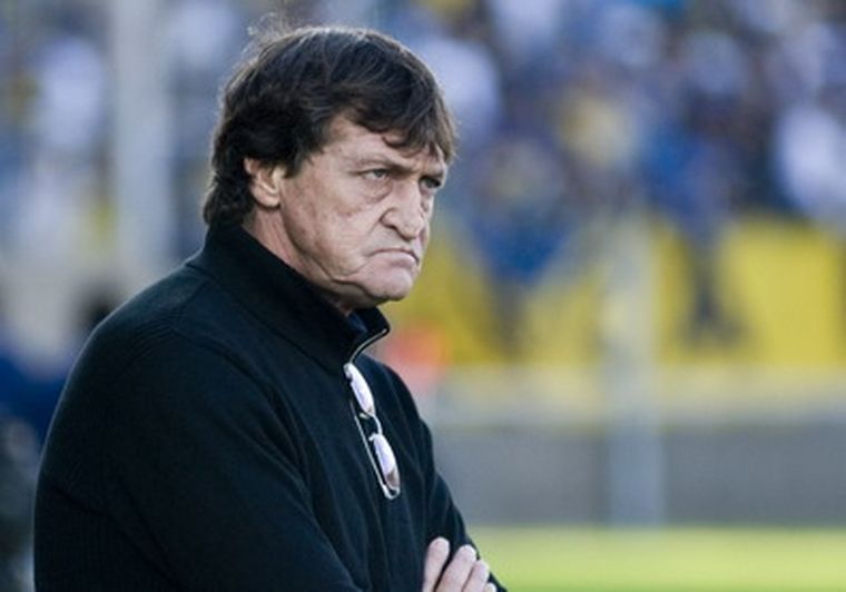 Falcionio no arriesga a sus titulares. Foto: NA