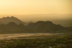 Belén es un pueblo de Catamarca reconocido por sus tejidos artesanales y su paisaje de montaña.