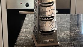 Las ranuras tinen una función específica. Fuente: IA Gemini. Las ranuras tinen una función específica. Fuente: IA Gemini.