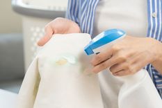El gran aliado de las prendas: el vinagre blanco. Foto: Shutterstock