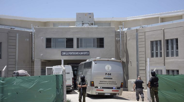 Traslado Los casos sospechosos fueron trasladados para evitar cualquier contacto. Imagen ilustrativa.